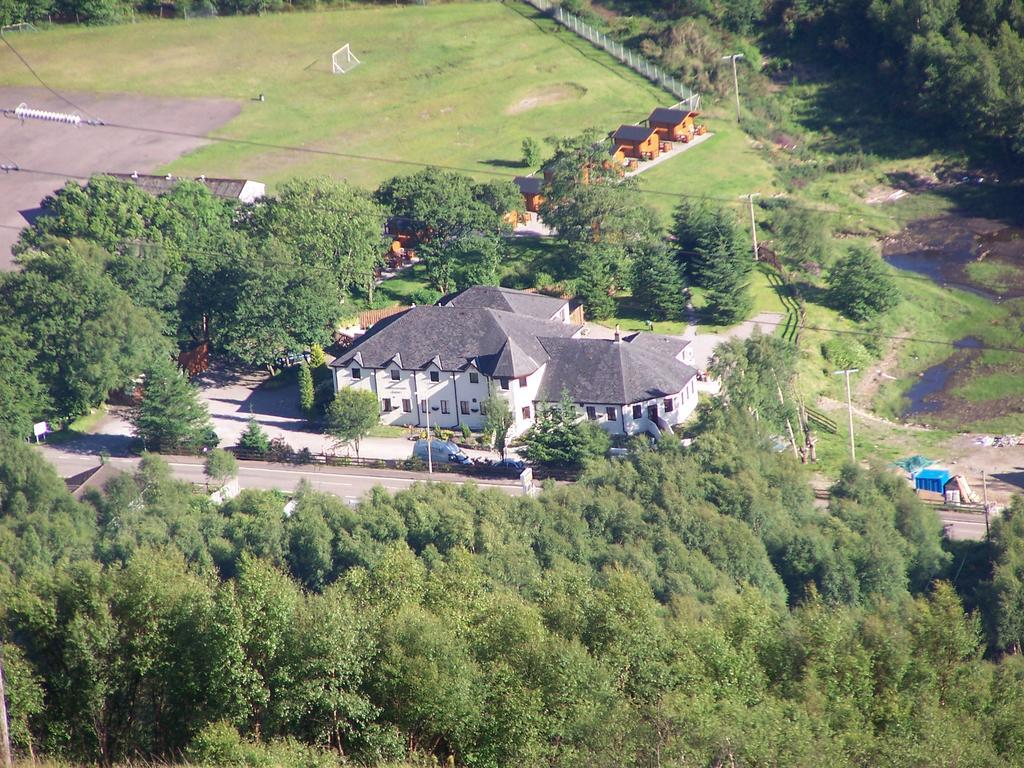 Macdonald Hotel & Cabins Кінлохлівен Екстер'єр фото
